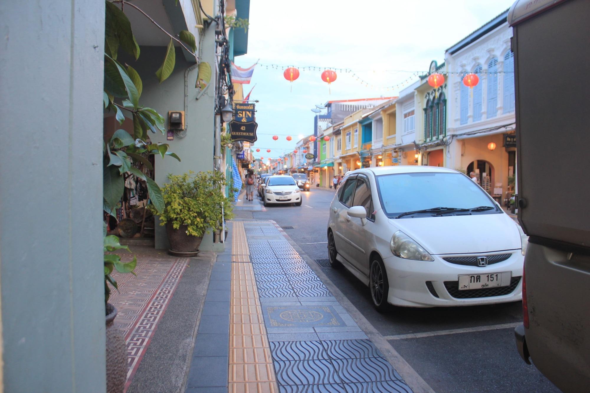 Thalang Guesthouse Phuket Exterior photo