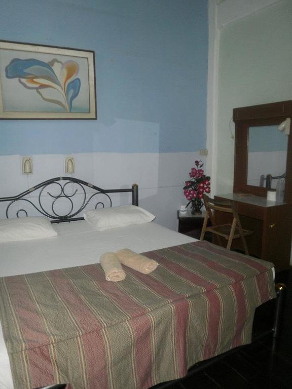 Thalang Guesthouse Phuket Room photo